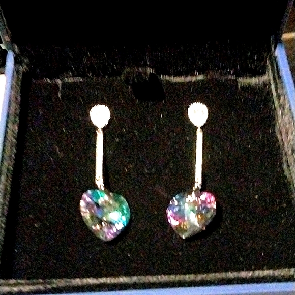 ⚓Beautiful Sterling Silver and Swarovski Crystal drop Heart Earrings - Picture 4 of 6